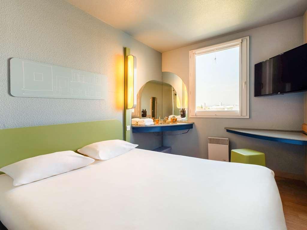 Ibis Budget Lyon Villeurbanne Room photo