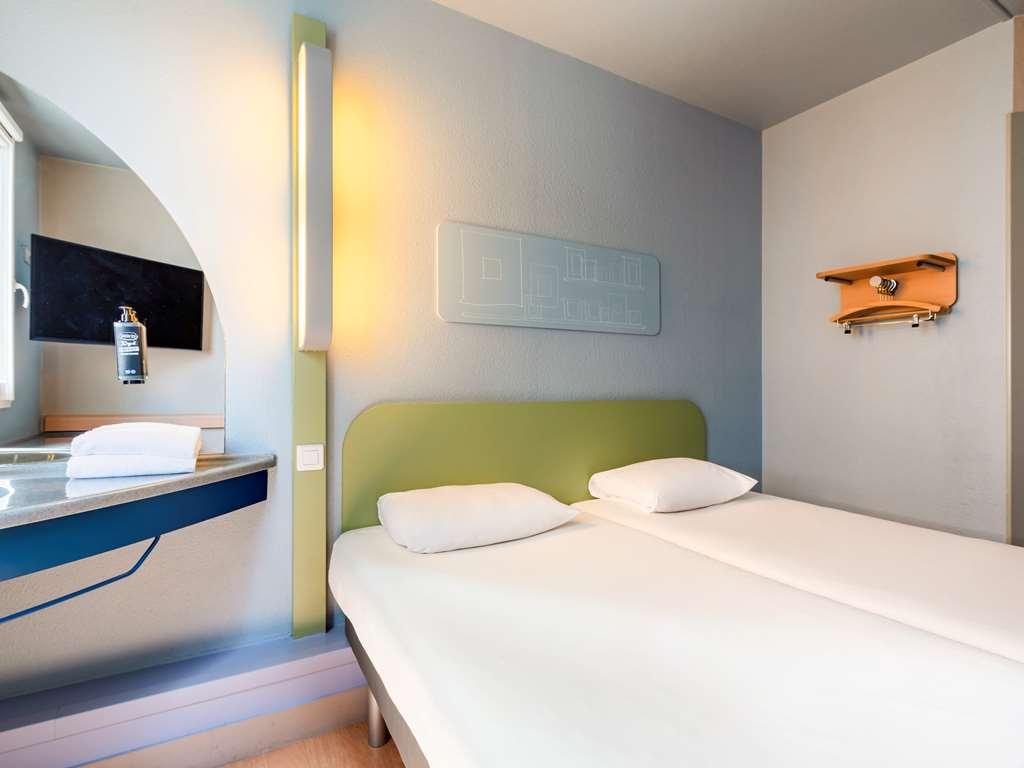 Ibis Budget Lyon Villeurbanne Room photo